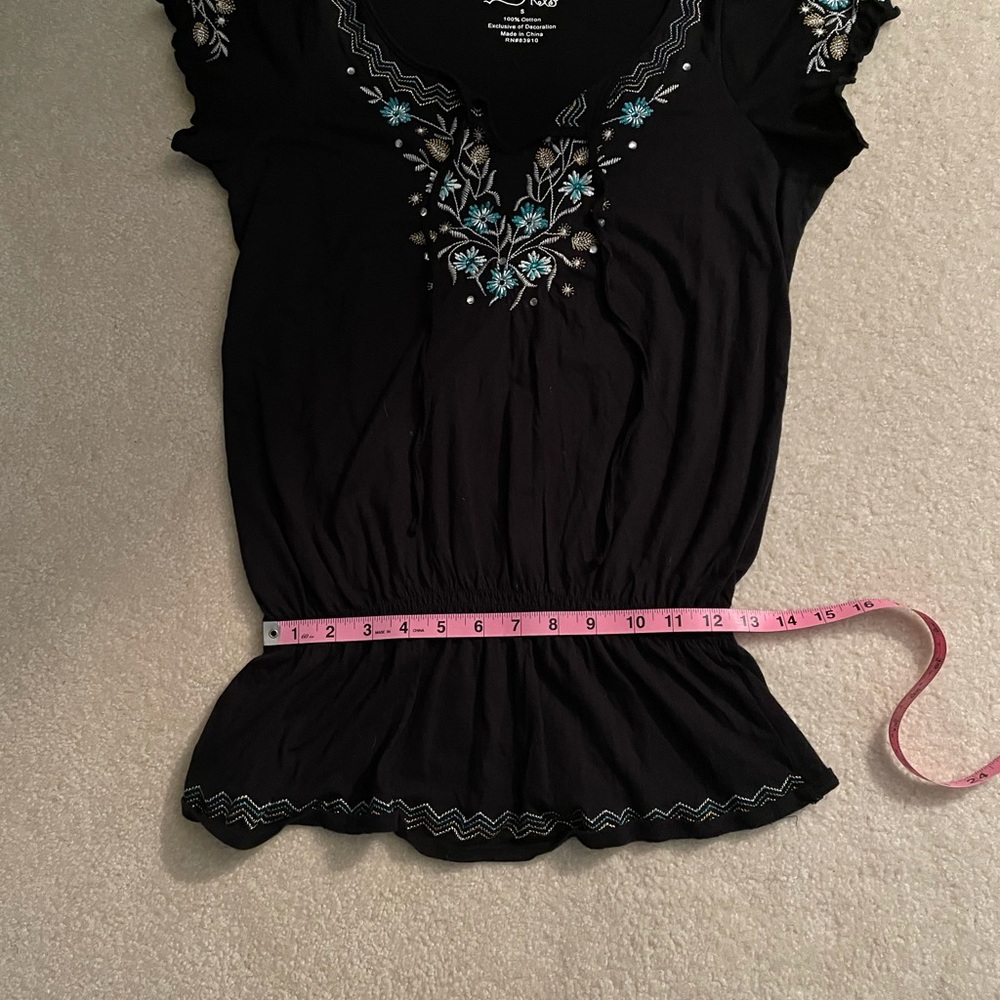 Cute Gathered Tee Shirt! - Picture 10 of 10